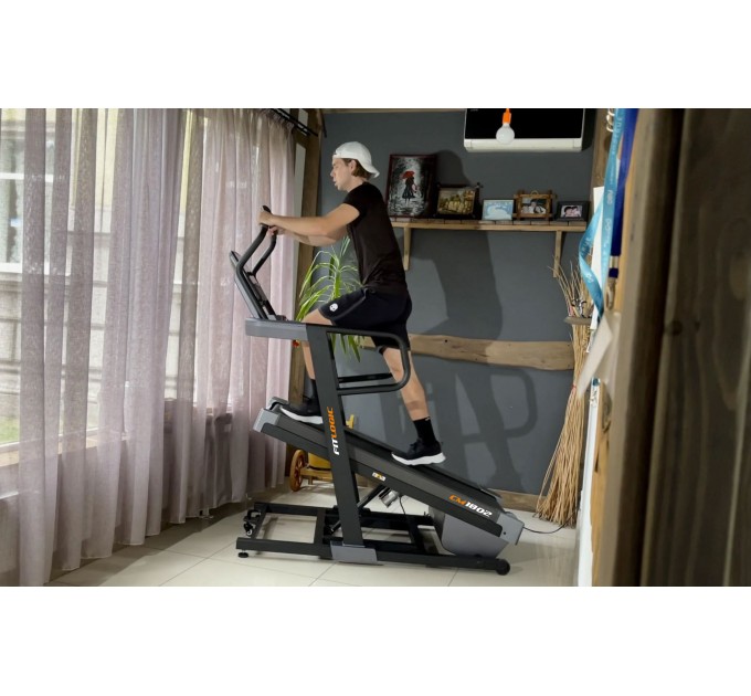 Беговая дорожка FitLogic CM1802