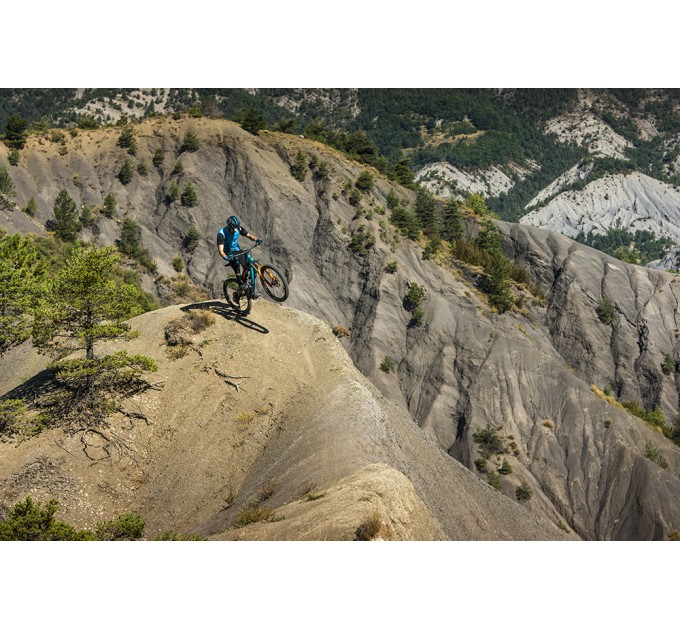 Шлем Urge TrailHead красный S/M 52-58см