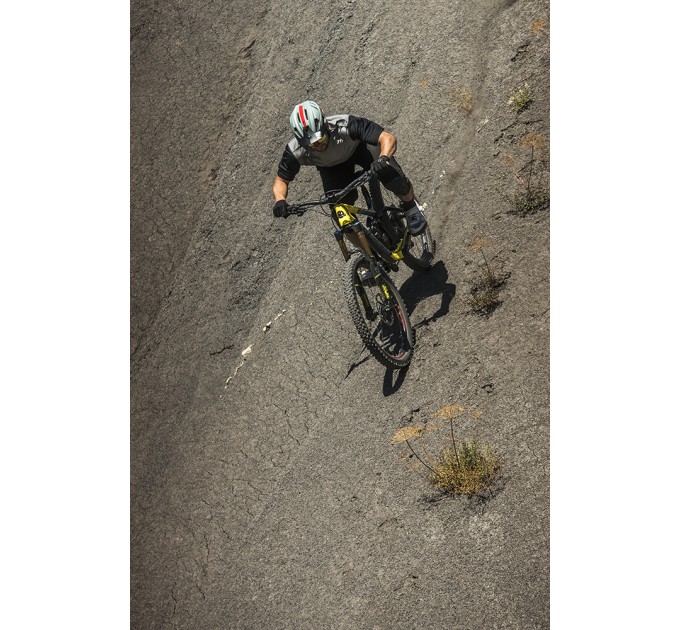 Шлем Urge TrailHead красный S/M 52-58см